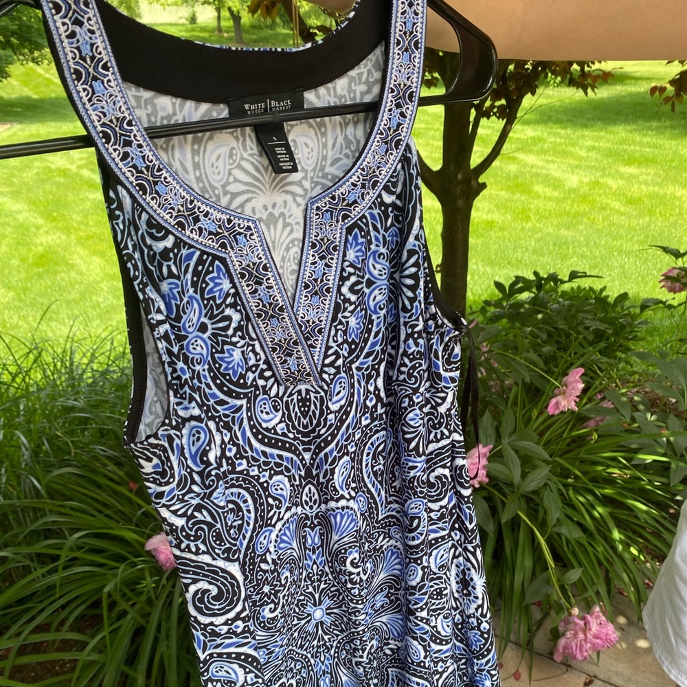 White House Black Market dress. Size S.